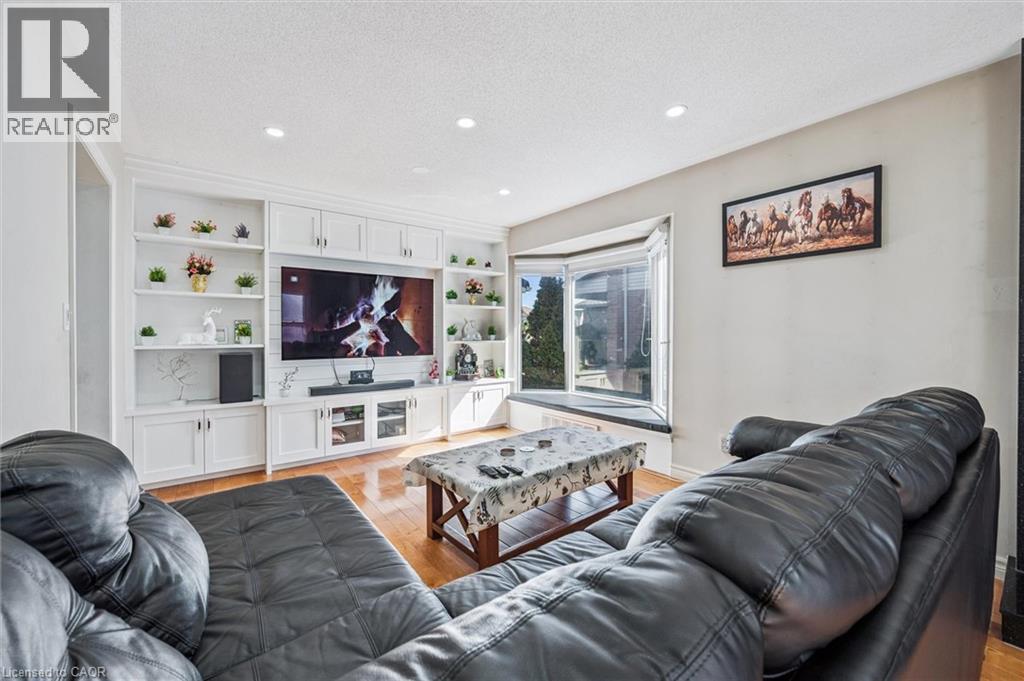 99 Westforest Trail, Kitchener, Ontario  N2N 3B1 - Photo 14 - 40817305