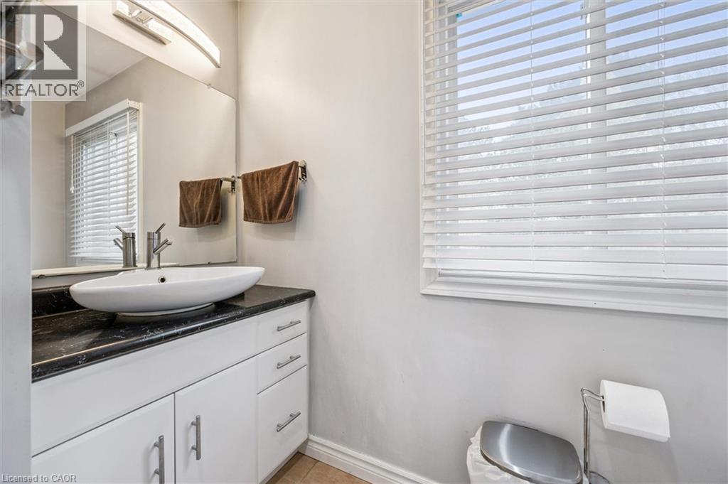 99 Westforest Trail, Kitchener, Ontario  N2N 3B1 - Photo 35 - 40817305