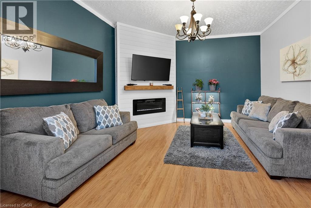 287 Main Street E, Grimsby, Ontario  L3M 1P9 - Photo 3 - 40817269