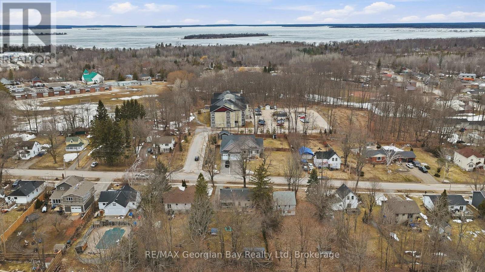 57 Maple Street, Tay, Ontario  L0K 2A0 - Photo 35 - S12951988