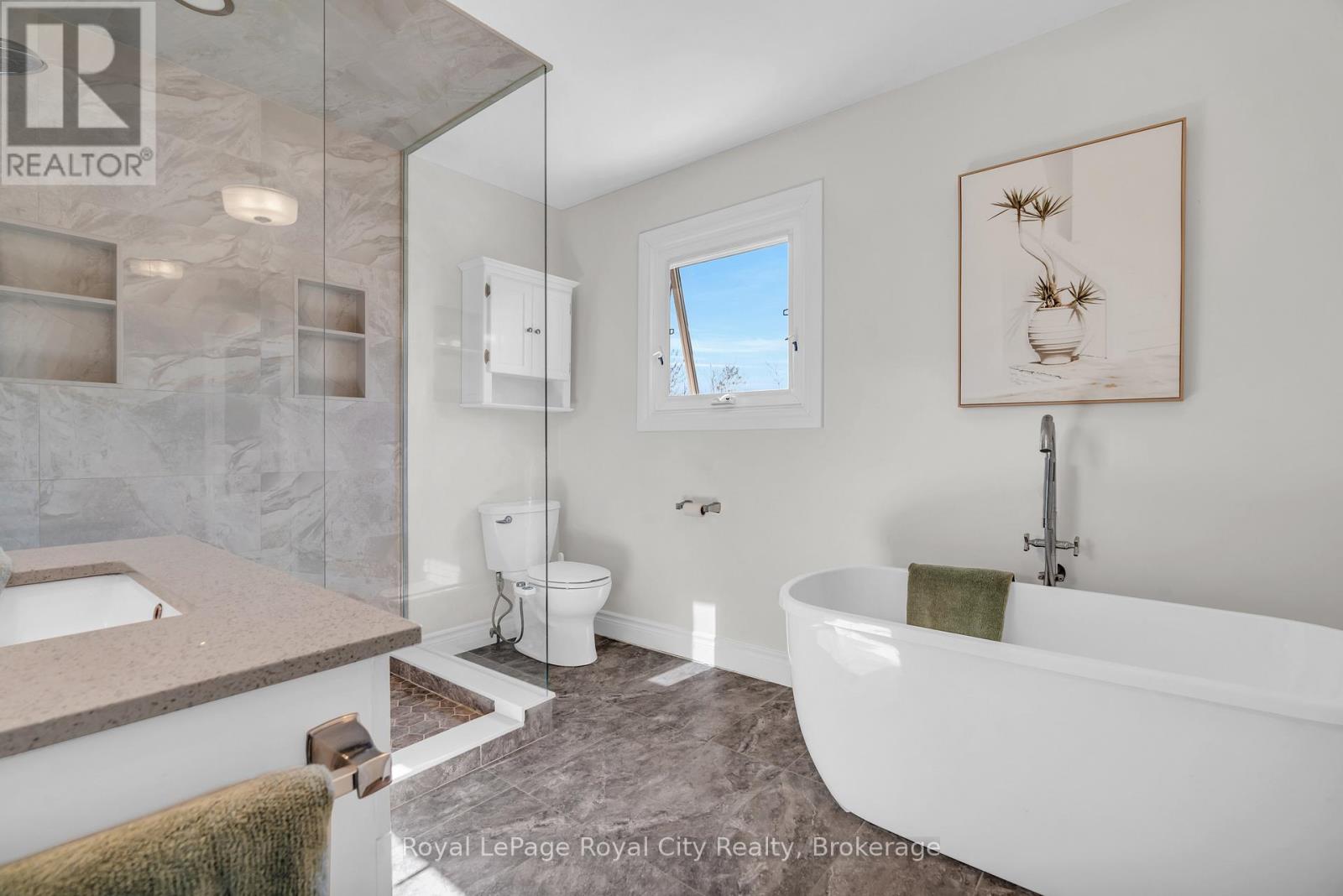 1548 Troika Court, Mississauga, Ontario  L5J 4C4 - Photo 22 - W12952234