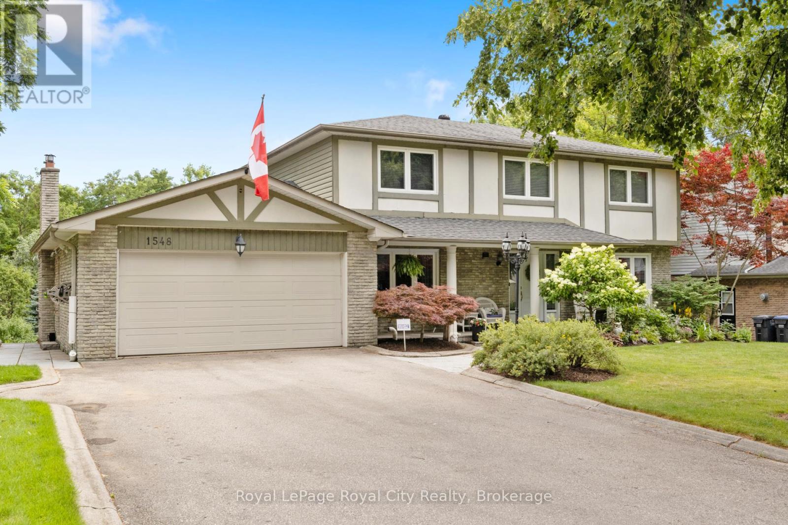 1548 Troika Court, Mississauga, Ontario  L5J 4C4 - Photo 5 - W12952234