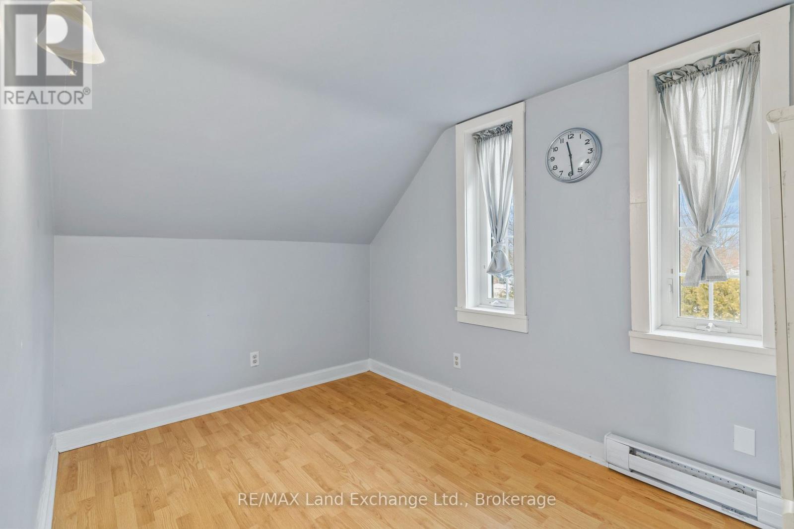 439 Green Street, Saugeen Shores, Ontario  N0H 2C0 - Photo 18 - X12952070