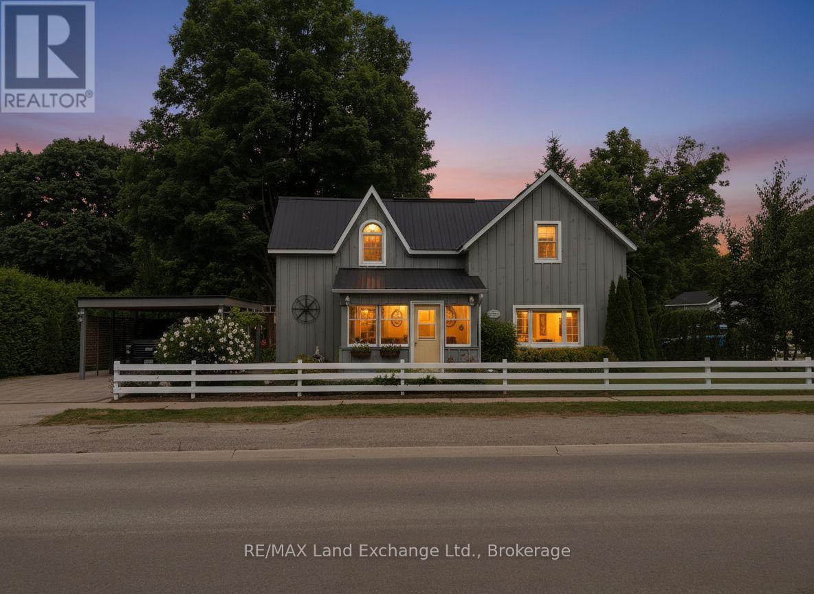 439 Green Street, Saugeen Shores, Ontario  N0H 2C0 - Photo 2 - X12952070