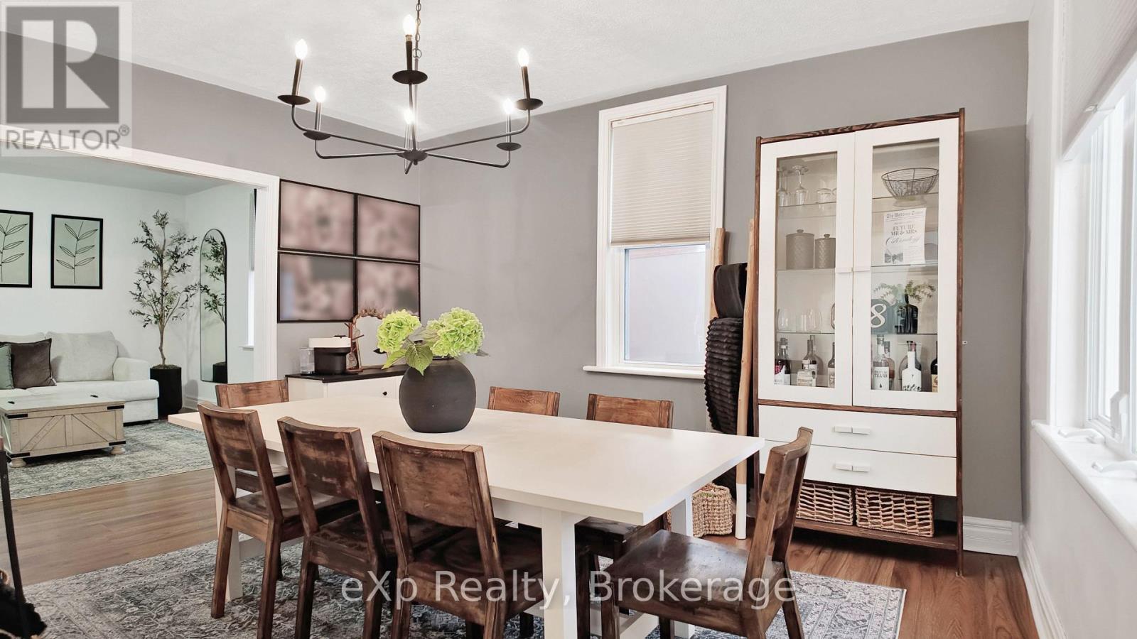 588 12th Avenue, Hanover, Ontario  N4N 2V6 - Photo 3 - X12952302