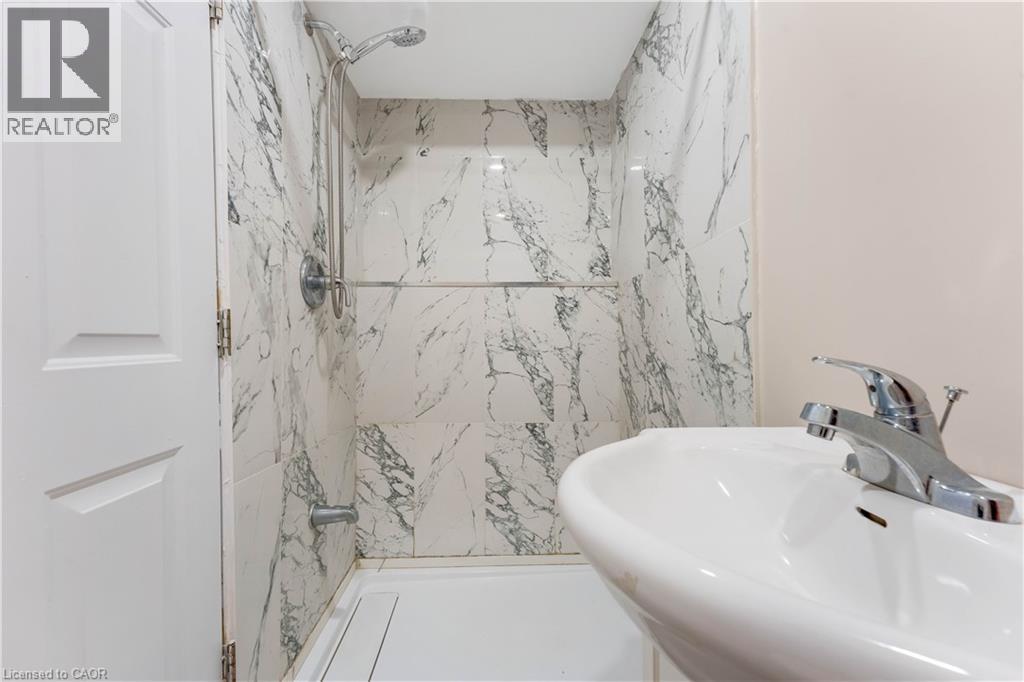 135 Veronica Drive, Kitchener, Ontario  N2A 4E6 - Photo 36 - 40815848