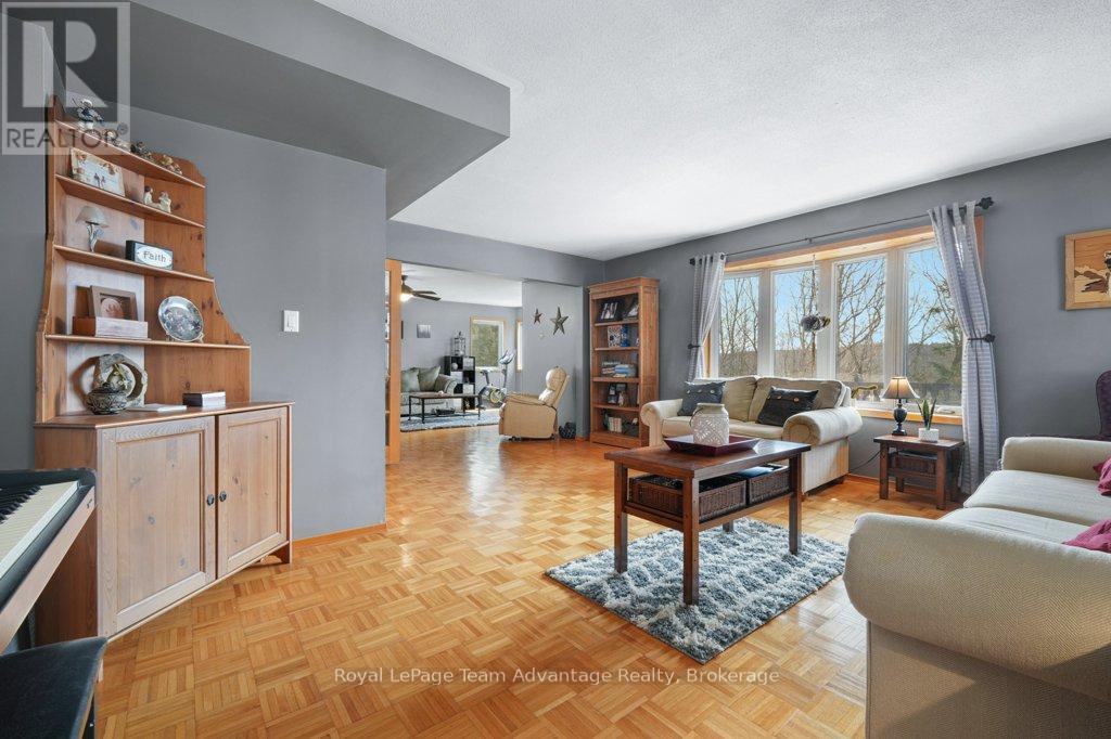 12 Taylor Crescent, Mcdougall, Ontario  P2A 2W9 - Photo 13 - X12952590