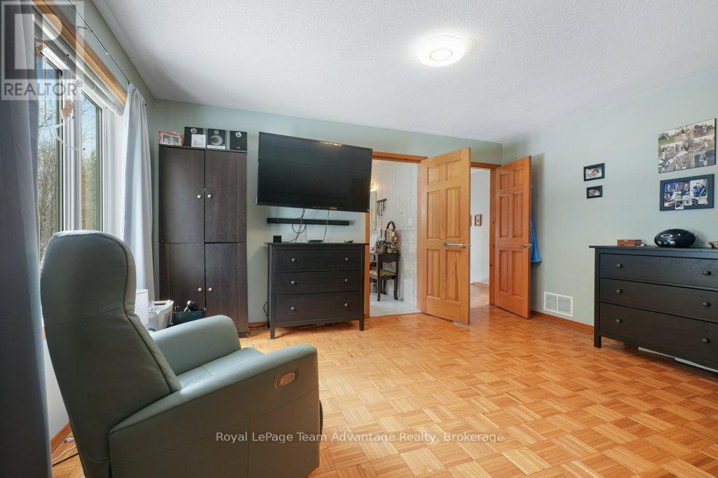 12 Taylor Crescent, Mcdougall, Ontario  P2A 2W9 - Photo 24 - X12952590