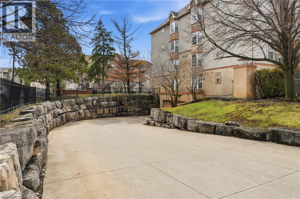 4015 Kilmer Drive Unit# 204, Burlington, Ontario  L7M 4M4 - Photo 19 - 40817223