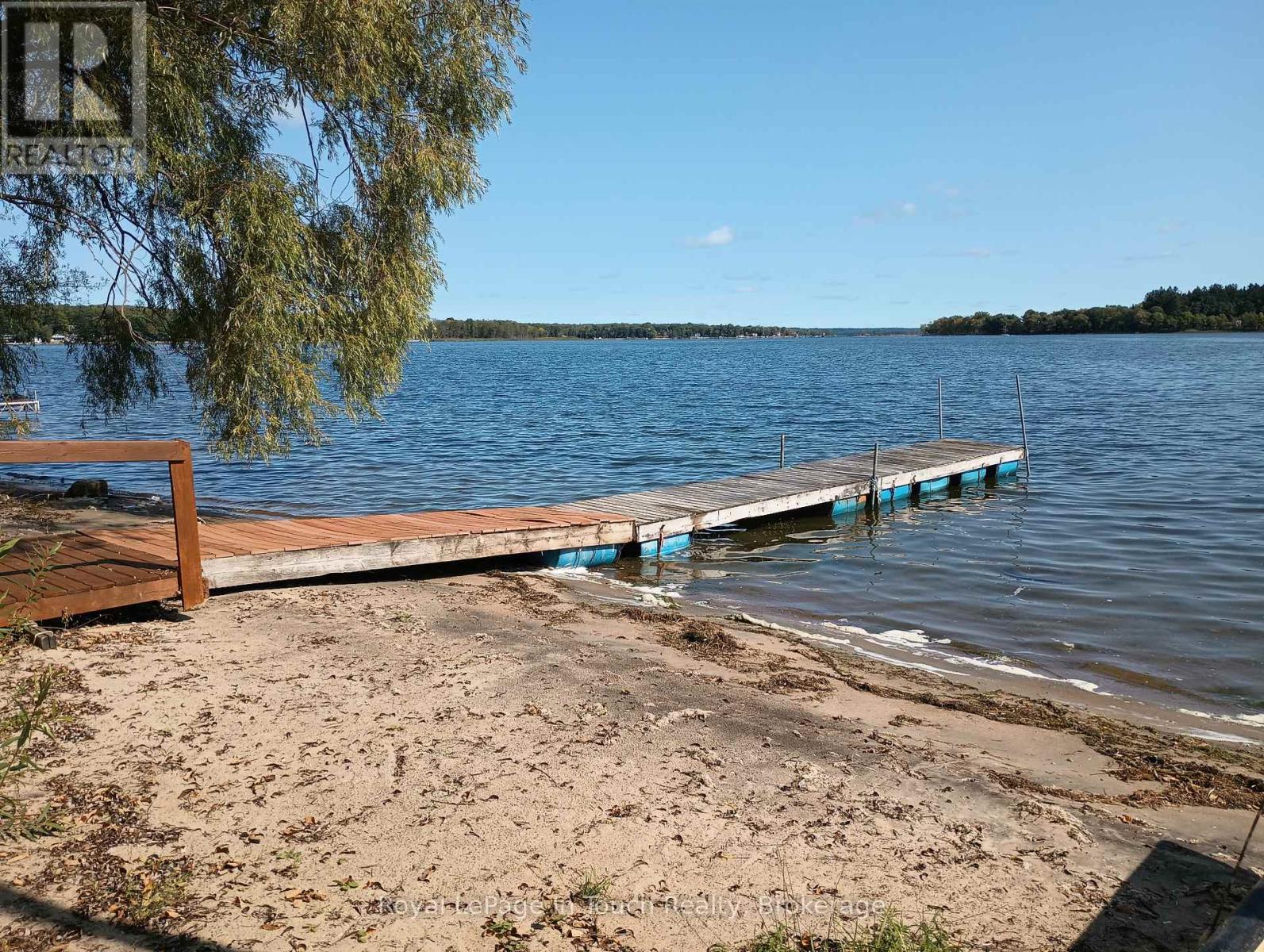 468 Champlain Road, Penetanguishene, Ontario  L9M 1S5 - Photo 2 - S12952934