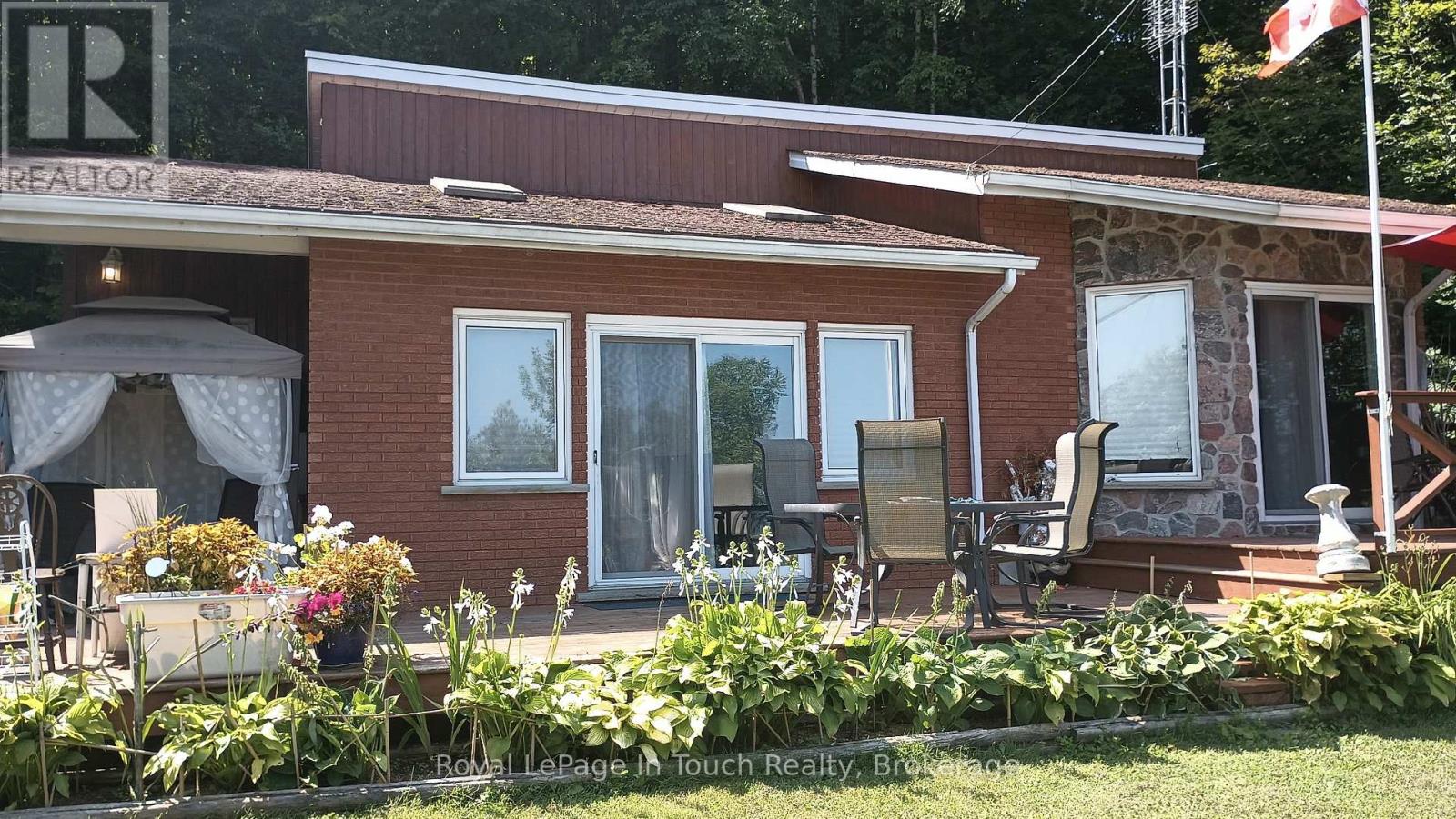 468 Champlain Road, Penetanguishene, Ontario  L9M 1S5 - Photo 6 - S12952934