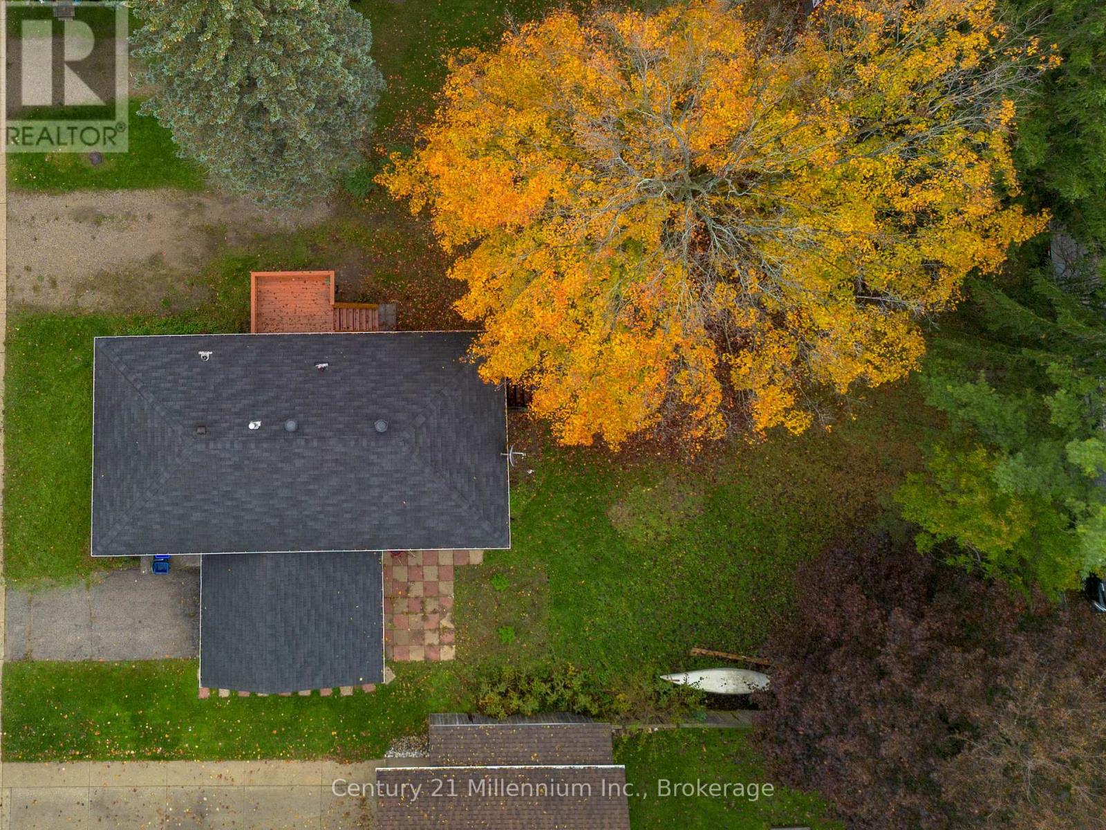 698 Gustavus Street, Saugeen Shores, Ontario  N0H 2C0 - Photo 10 - X12952850