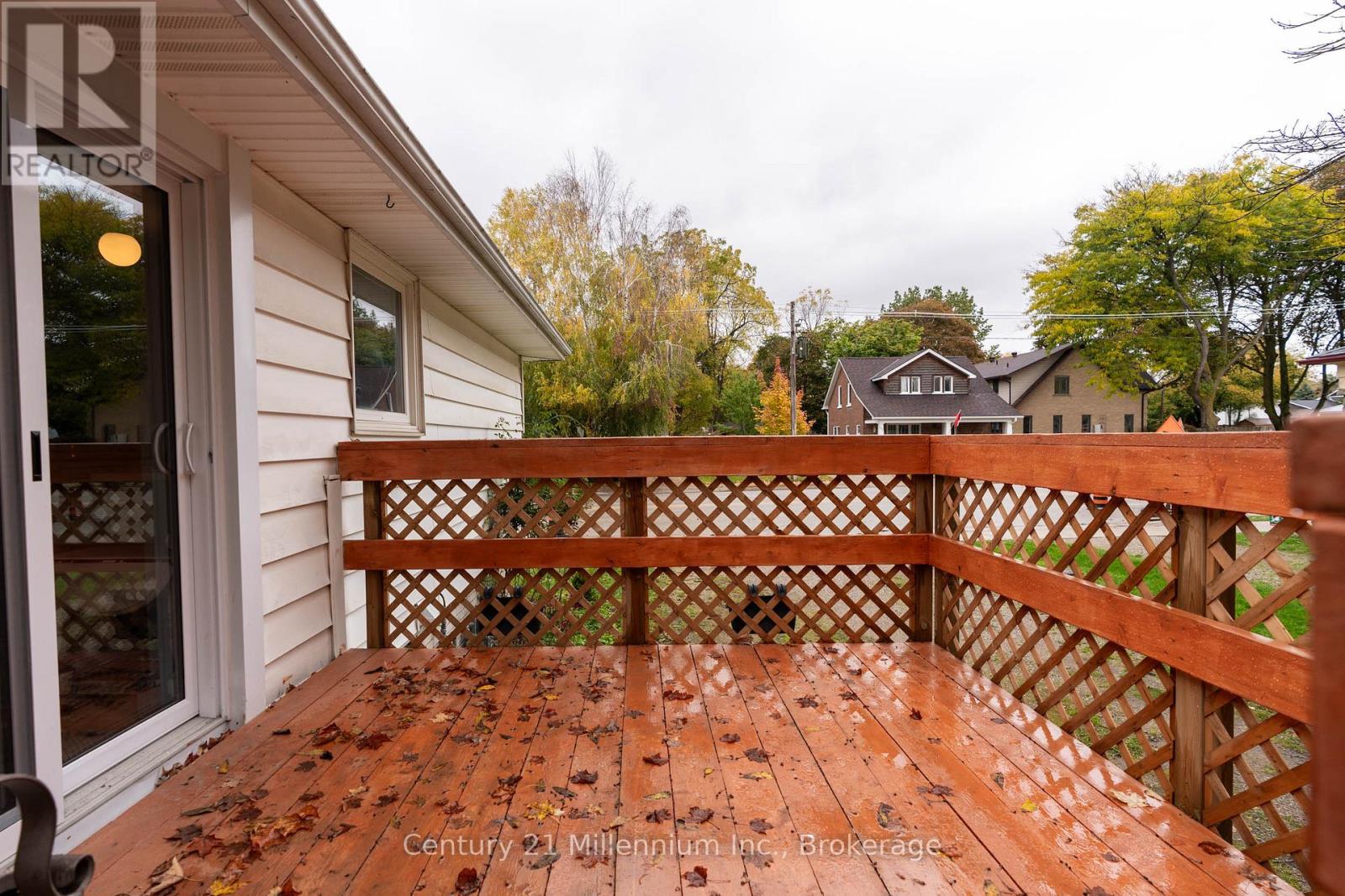 698 Gustavus Street, Saugeen Shores, Ontario  N0H 2C0 - Photo 16 - X12952850