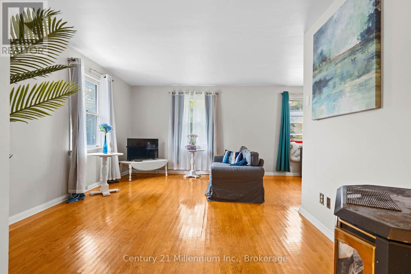 698 Gustavus Street, Saugeen Shores, Ontario  N0H 2C0 - Photo 21 - X12952850