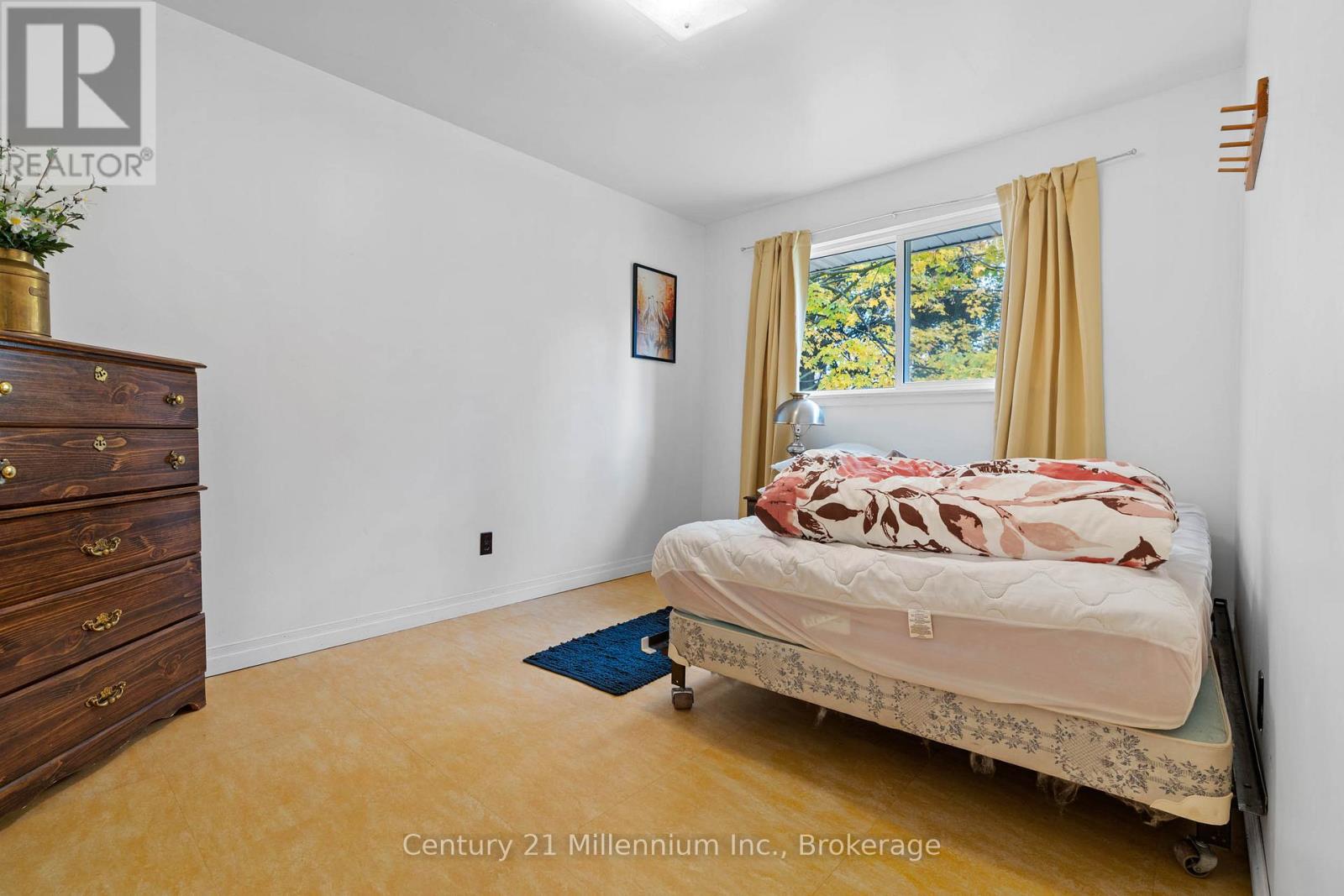 698 Gustavus Street, Saugeen Shores, Ontario  N0H 2C0 - Photo 32 - X12952850