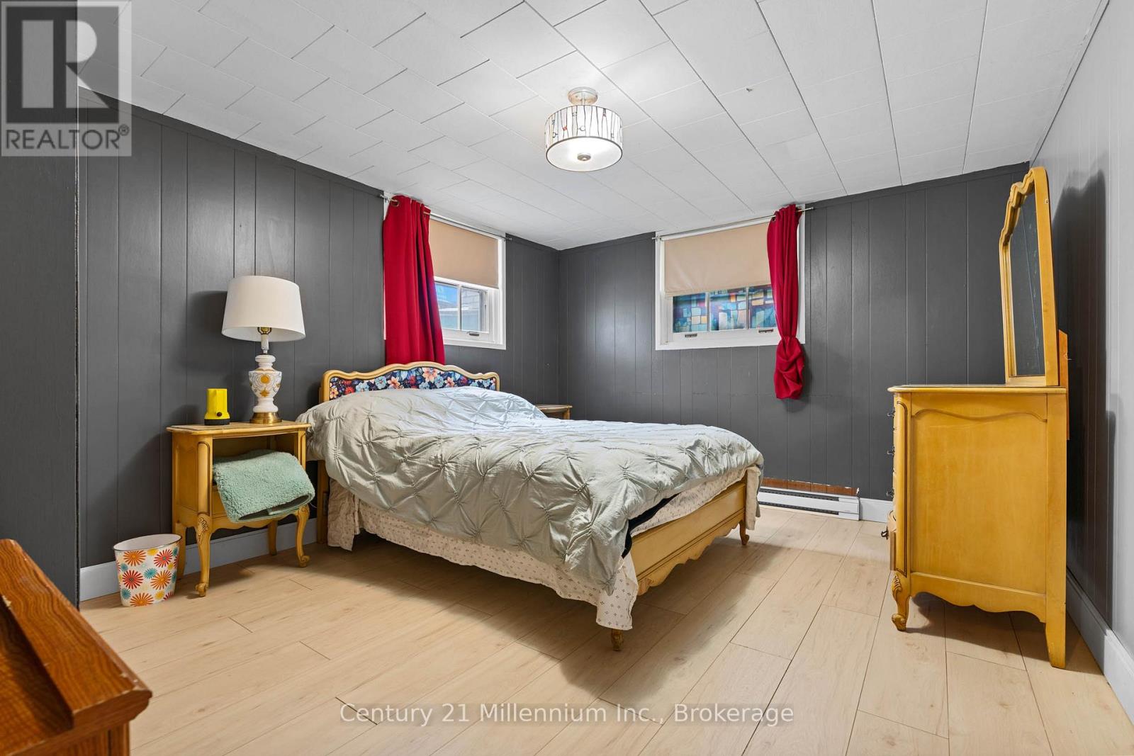 698 Gustavus Street, Saugeen Shores, Ontario  N0H 2C0 - Photo 36 - X12952850