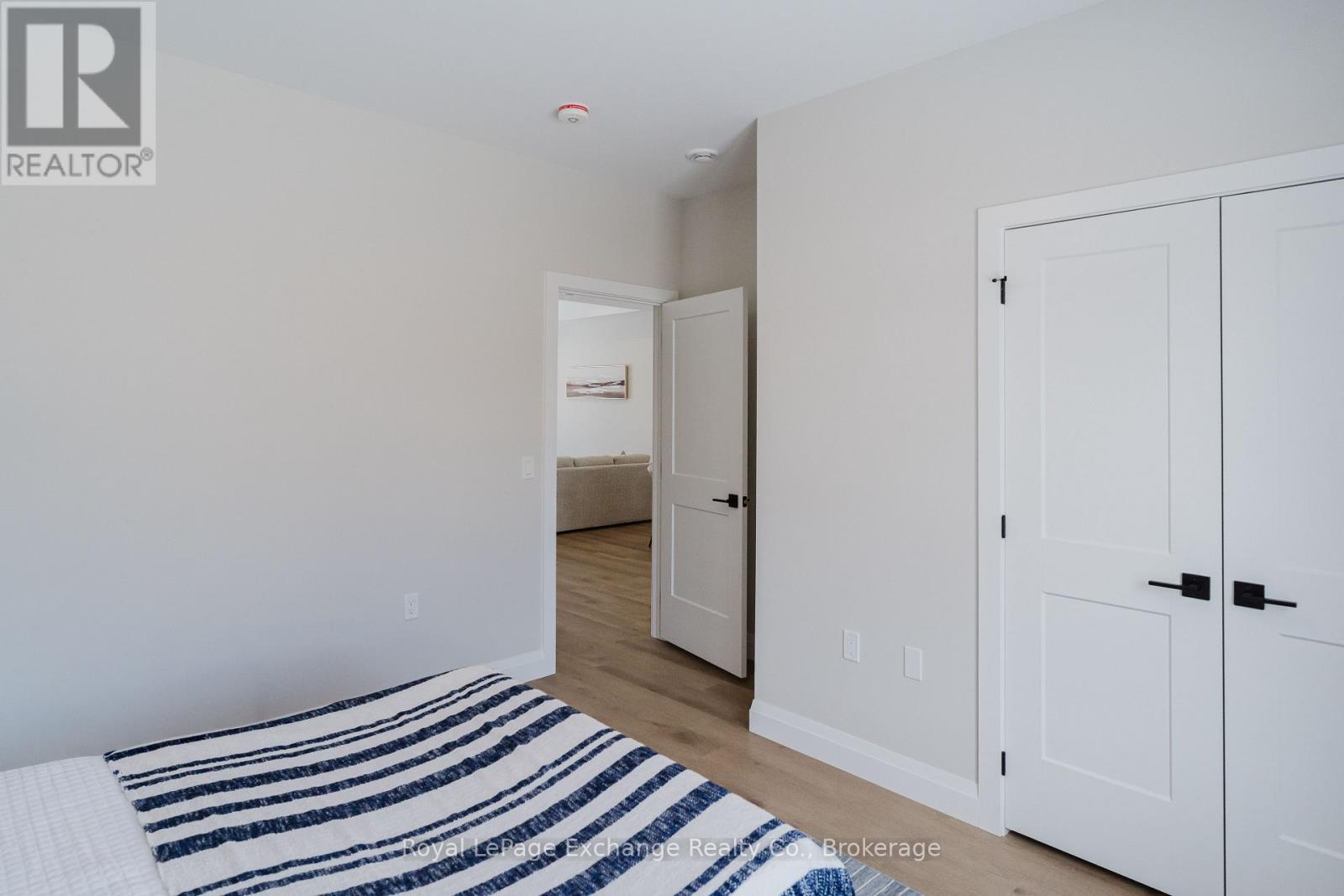 46 - 1071 Waterloo Street N, Saugeen Shores, Ontario  N0H 2C3 - Photo 13 - X12952882