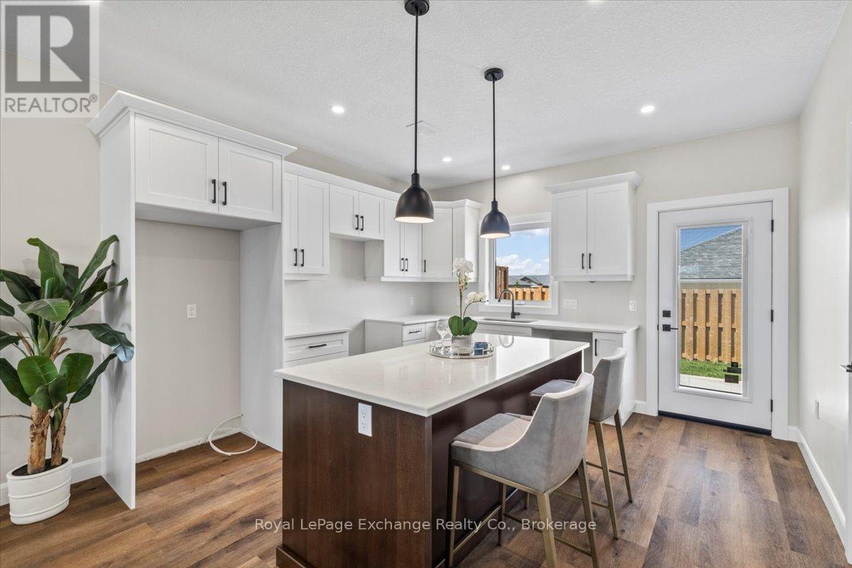 54 - 1071 Waterloo Street N, Saugeen Shores, Ontario  N0H 2C3 - Photo 10 - X12952944