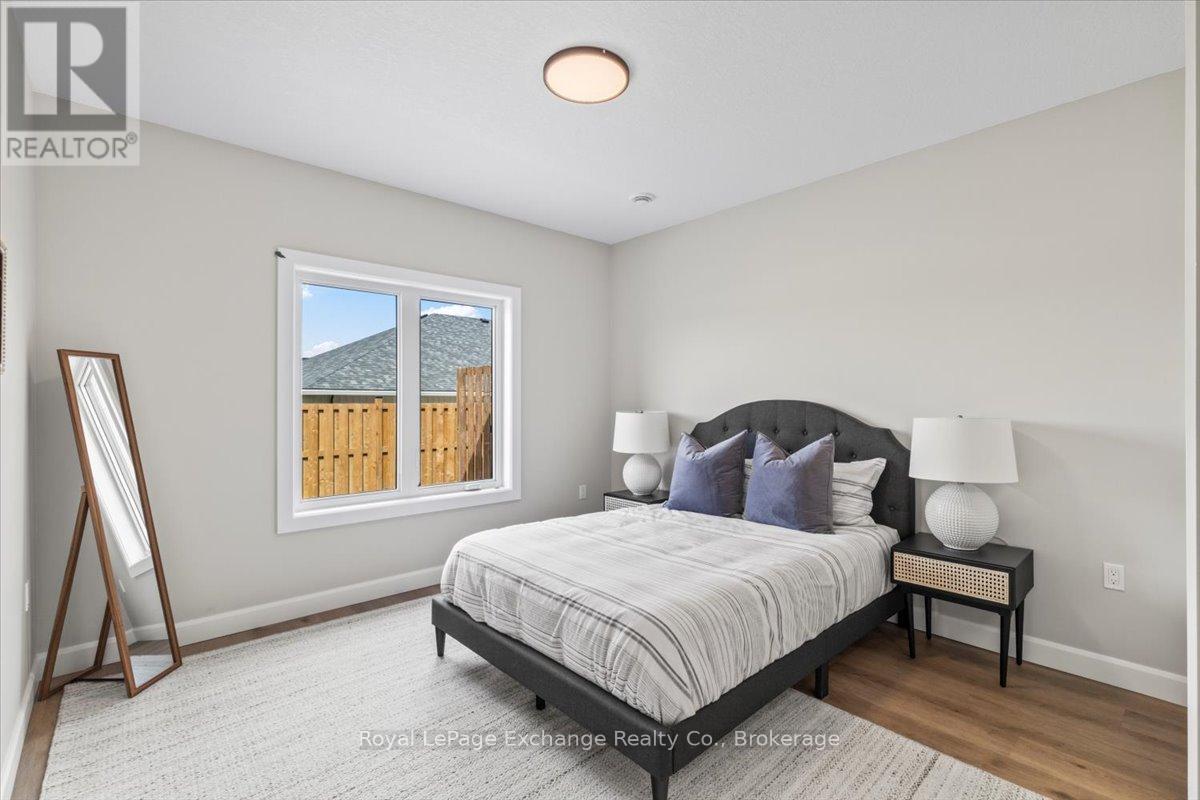 54 - 1071 Waterloo Street N, Saugeen Shores, Ontario  N0H 2C3 - Photo 12 - X12952944