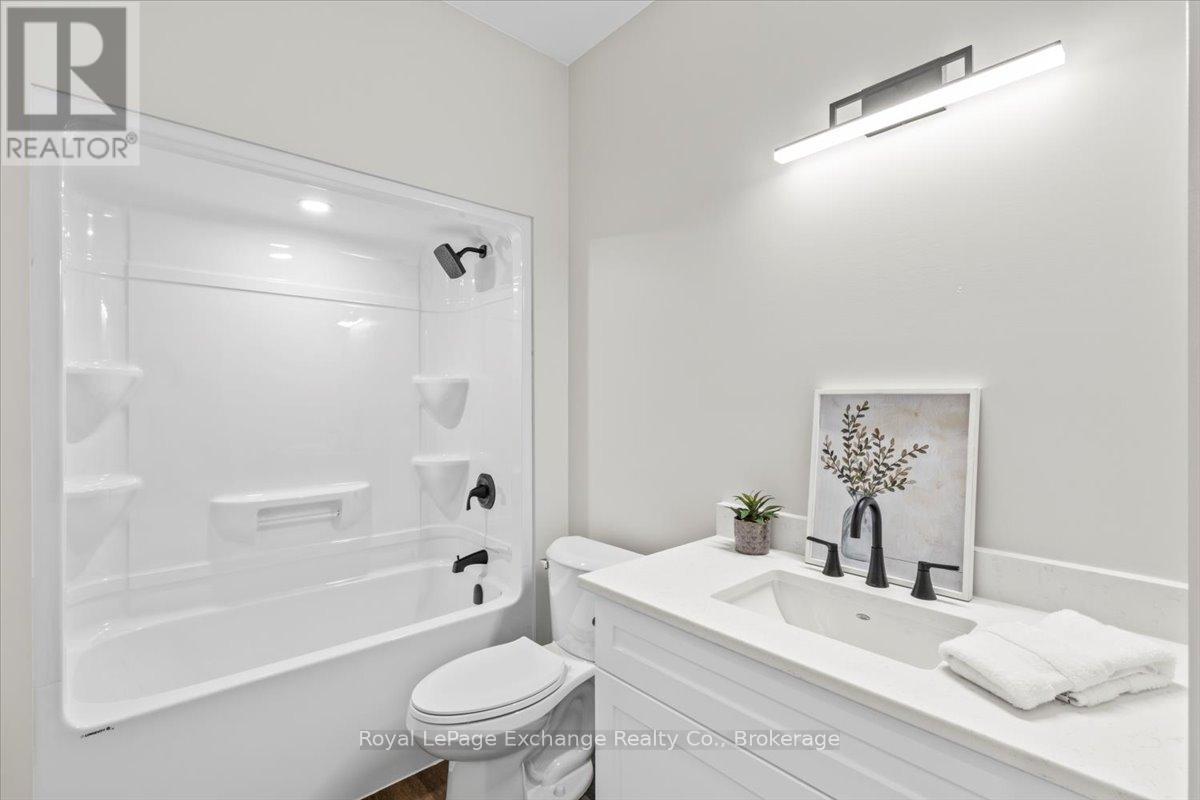 54 - 1071 Waterloo Street N, Saugeen Shores, Ontario  N0H 2C3 - Photo 19 - X12952944