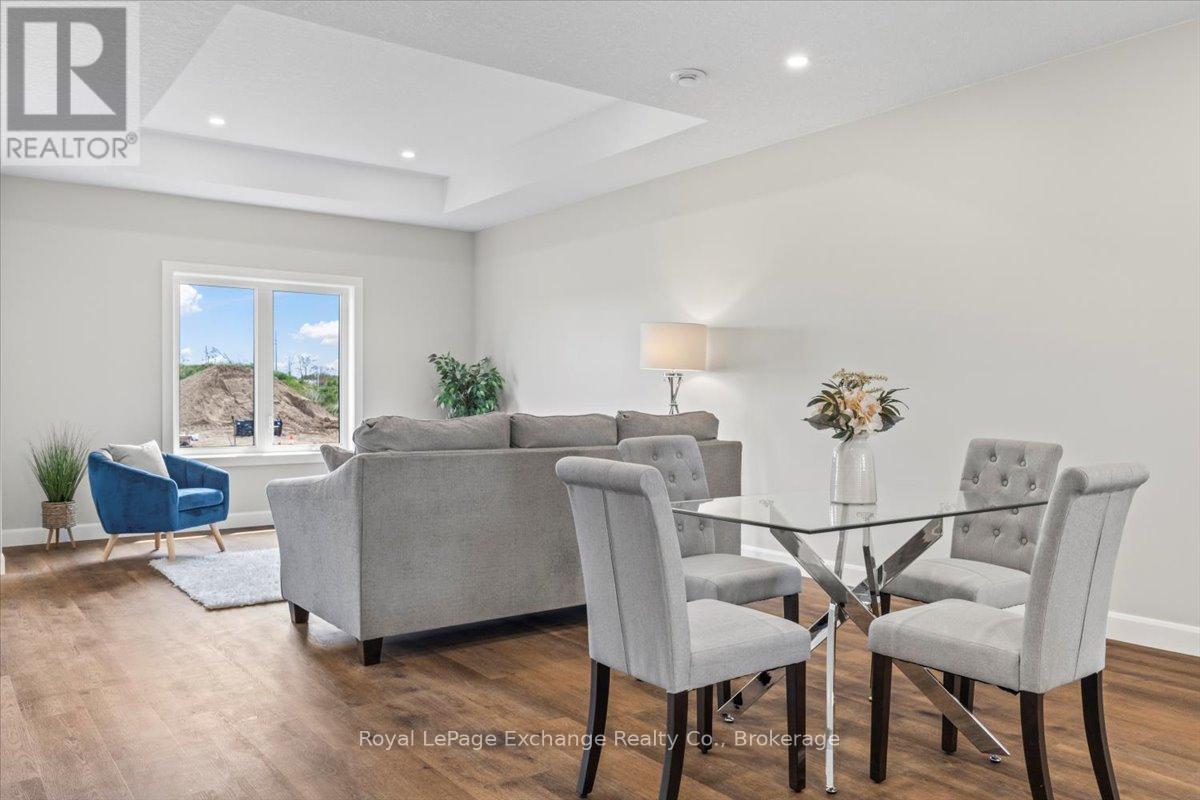 54 - 1071 Waterloo Street N, Saugeen Shores, Ontario  N0H 2C3 - Photo 8 - X12952944