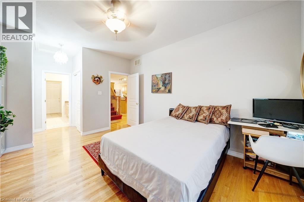 30 Conrad Place, Grimsby, Ontario  L3M 5S5 - Photo 18 - 40817310