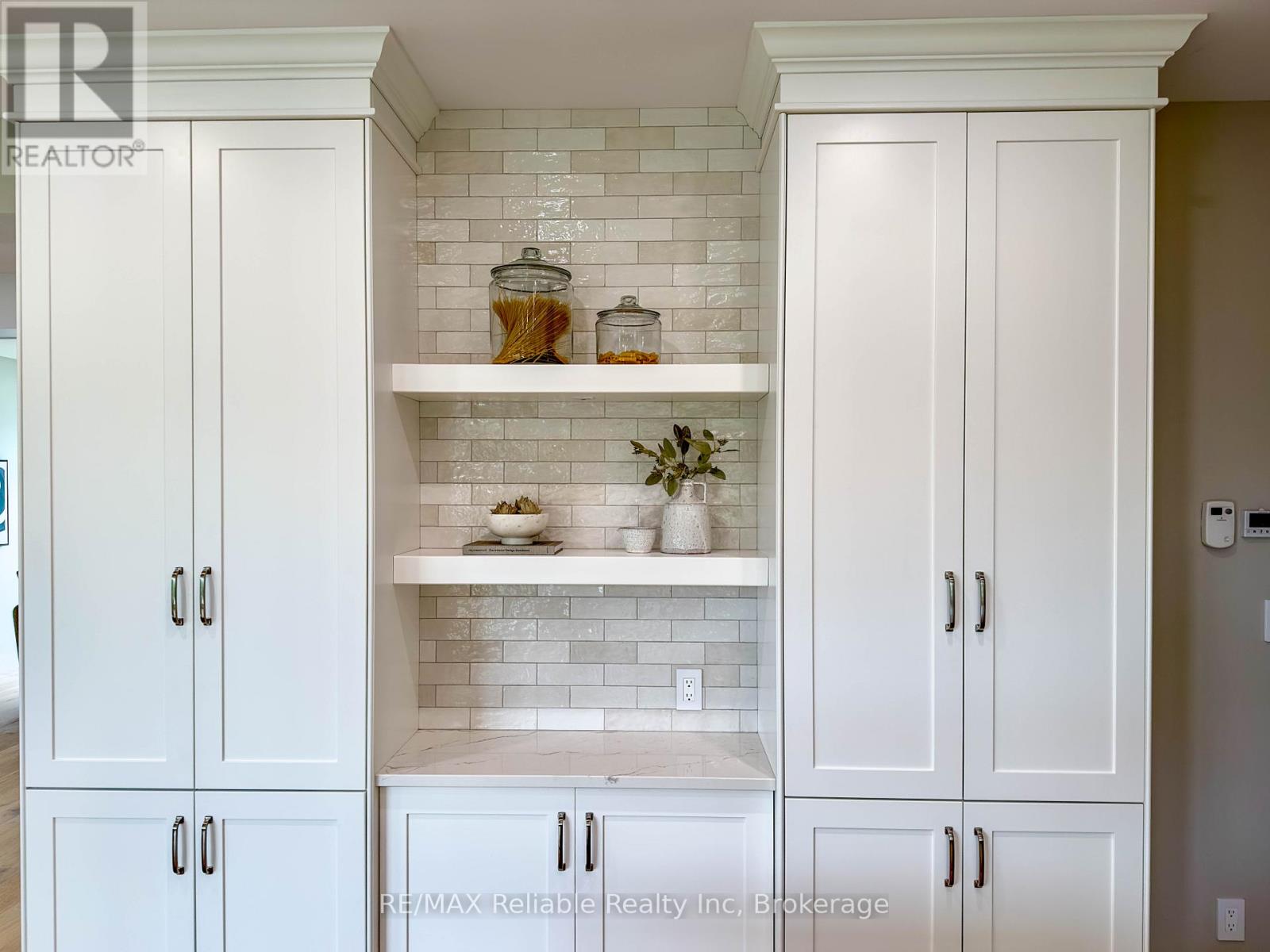 8 Thimbleweed Drive, Bluewater, Ontario  N0M 1G0 - Photo 18 - X12953014