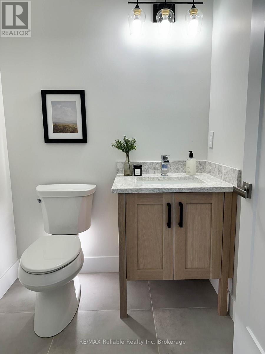 8 Thimbleweed Drive, Bluewater, Ontario  N0M 1G0 - Photo 32 - X12953014