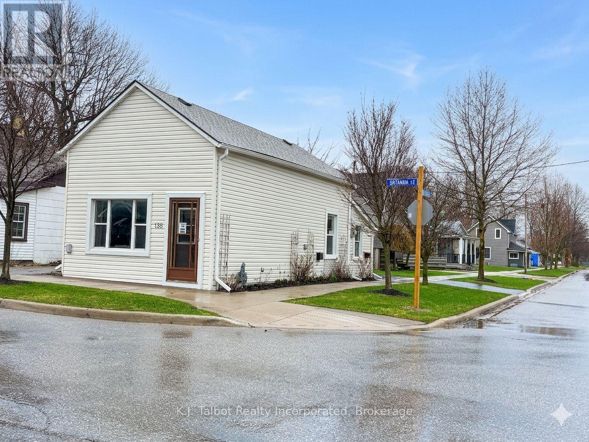 138 BRITANNIA ROAD E, Goderich, Ontario