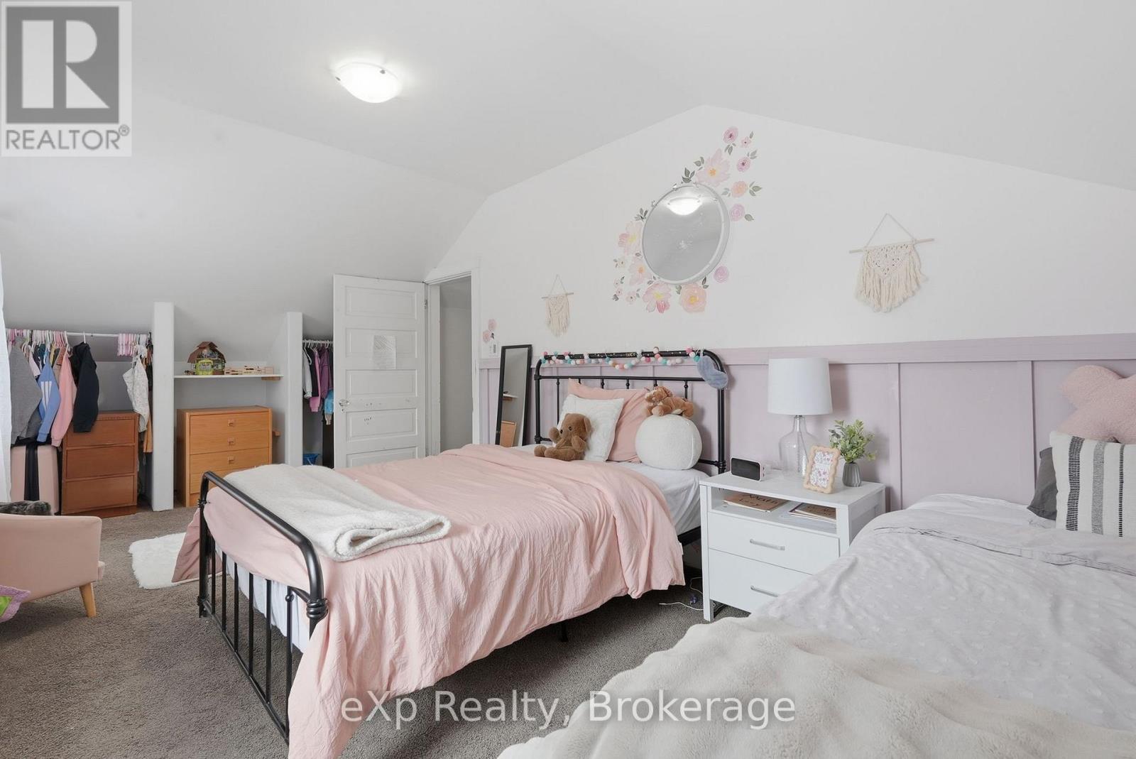 255 Waterloo Street, Wellington North, Ontario  N0G 2L3 - Photo 31 - X12953718