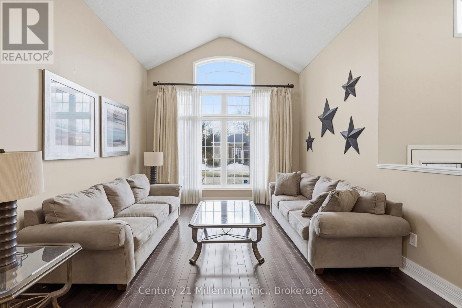 135 Royal Beech Drive, Wasaga Beach, Ontario  L9Z 2N3 - Photo 4 - S12953758