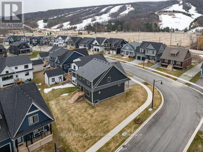 163 Courtland Street, Blue Mountains, Ontario  L9Y 5L7 - Photo 45 - X12953762