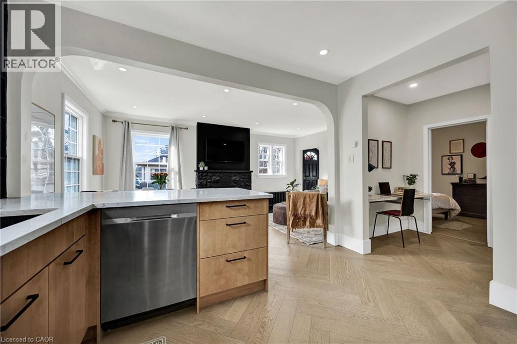 360 Luella Street, Kitchener, Ontario  N2H 2J4 - Photo 8 - 40816715