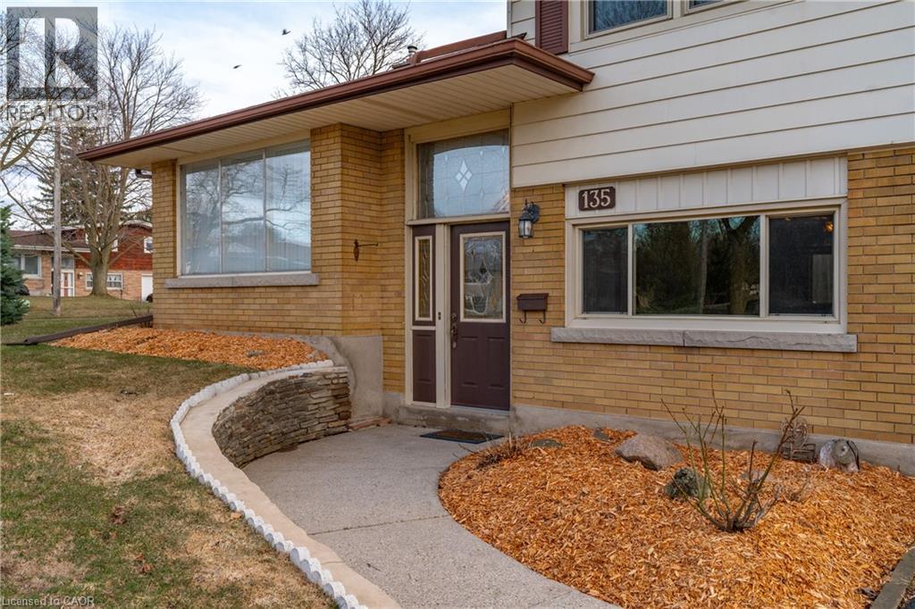 135 Burbank Road, Kitchener, Ontario  N2B 1E3 - Photo 8 - 40816360