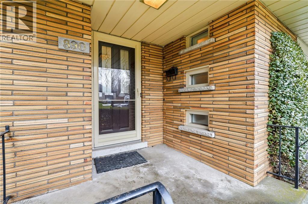 890 Falcon Boulevard, Burlington, Ontario  L7T 3B7 - Photo 11 - 40817409