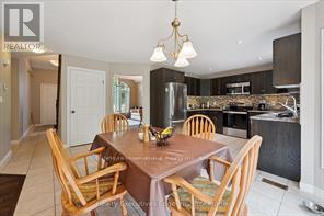 51 Marr Drive, Centre Wellington, Ontario  N0B 1S0 - Photo 14 - X12954426