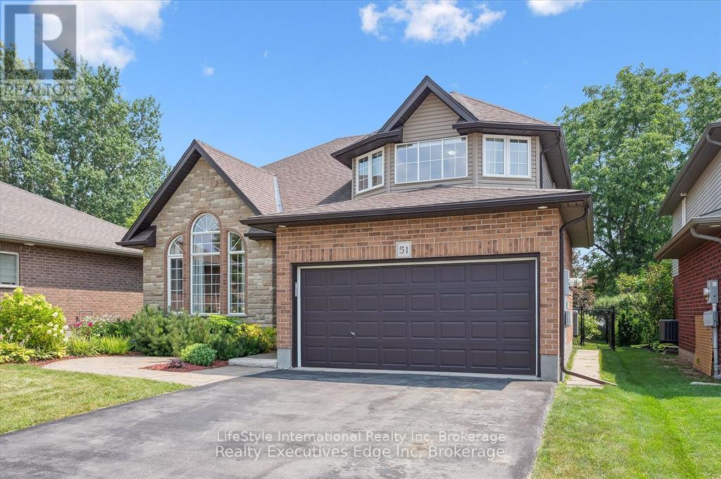 51 Marr Drive, Centre Wellington, Ontario  N0B 1S0 - Photo 2 - X12954426