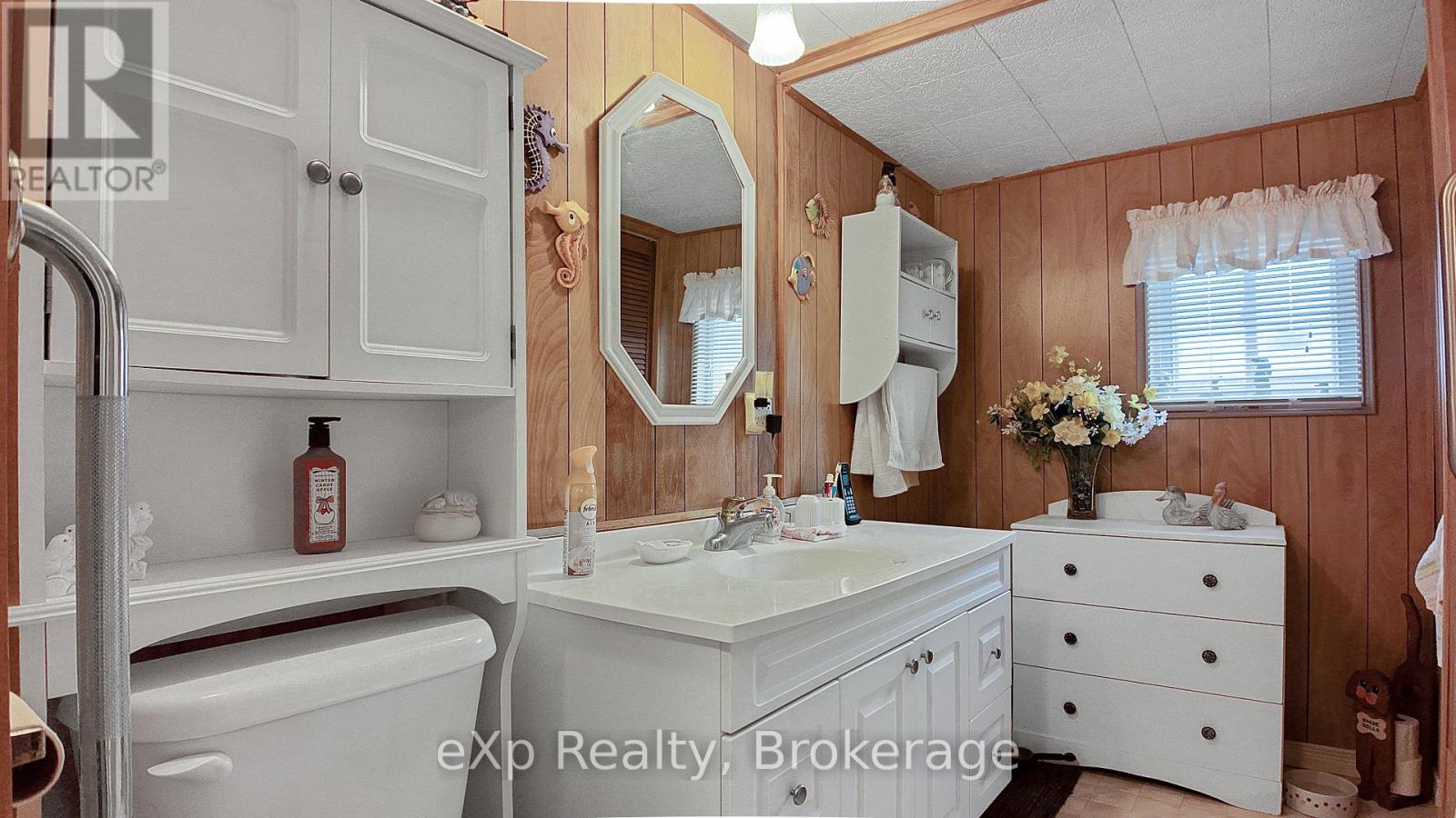 9 Dove Road, Brockton, Ontario  N0G 2V0 - Photo 19 - X12954524