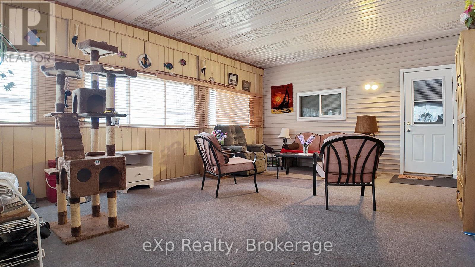 9 Dove Road, Brockton, Ontario  N0G 2V0 - Photo 21 - X12954524