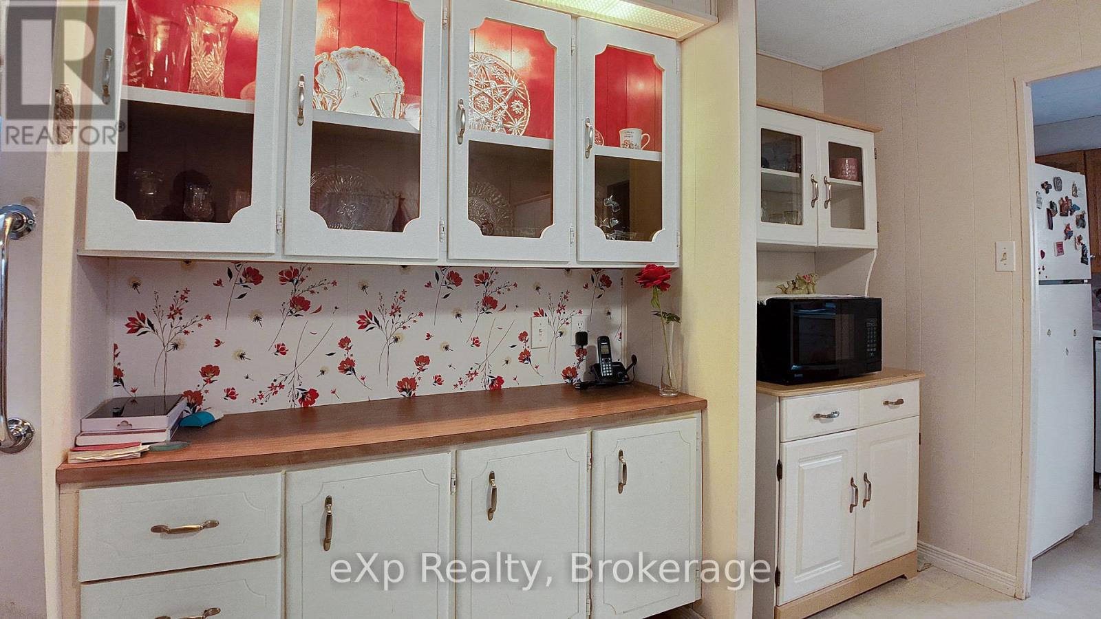 9 Dove Road, Brockton, Ontario  N0G 2V0 - Photo 6 - X12954524