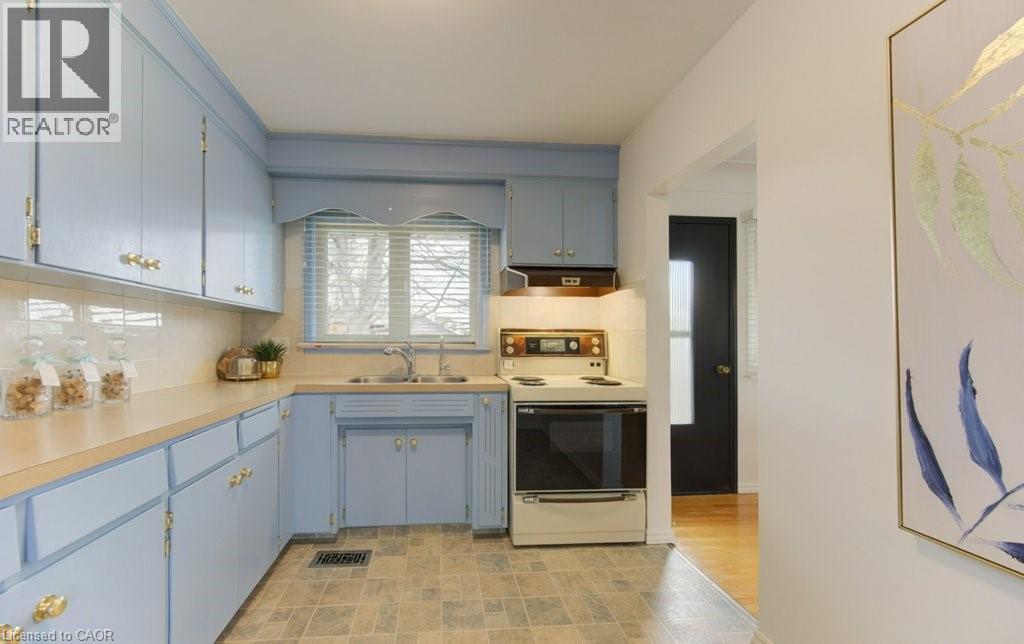 104 Burbank Road, Kitchener, Ontario  N2B 1E2 - Photo 18 - 40812327