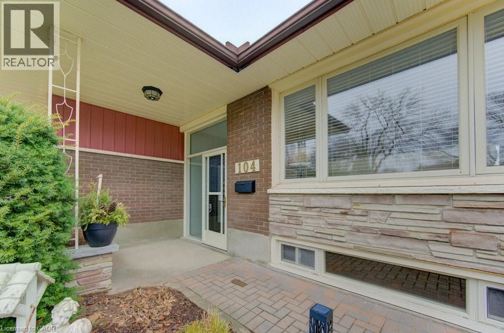 104 Burbank Road, Kitchener, Ontario  N2B 1E2 - Photo 4 - 40812327
