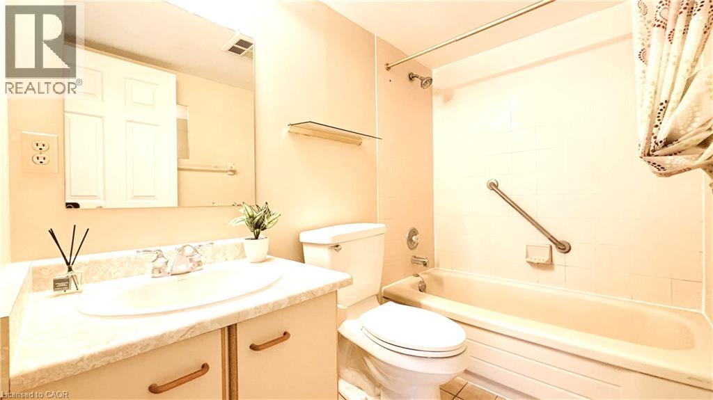 300 Keats Way Unit# 207, Waterloo, Ontario  N2L 6E6 - Photo 24 - 40817237