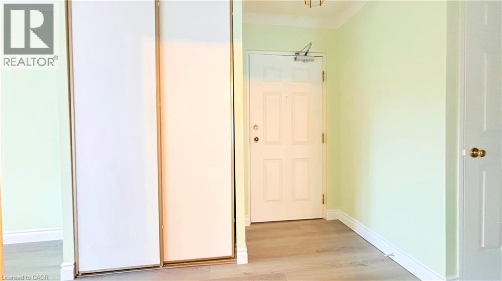 300 Keats Way Unit# 207, Waterloo, Ontario  N2L 6E6 - Photo 6 - 40817237