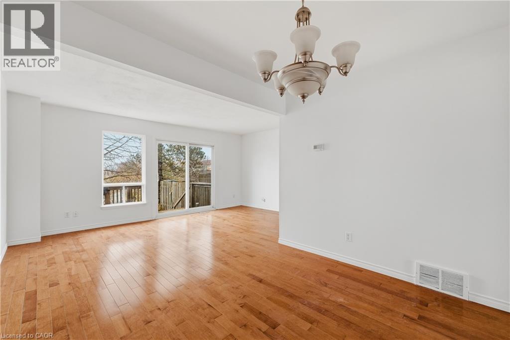 55 Dovercliffe Road Road, Guelph, Ontario  N1G 2Z6 - Photo 7 - 40817030