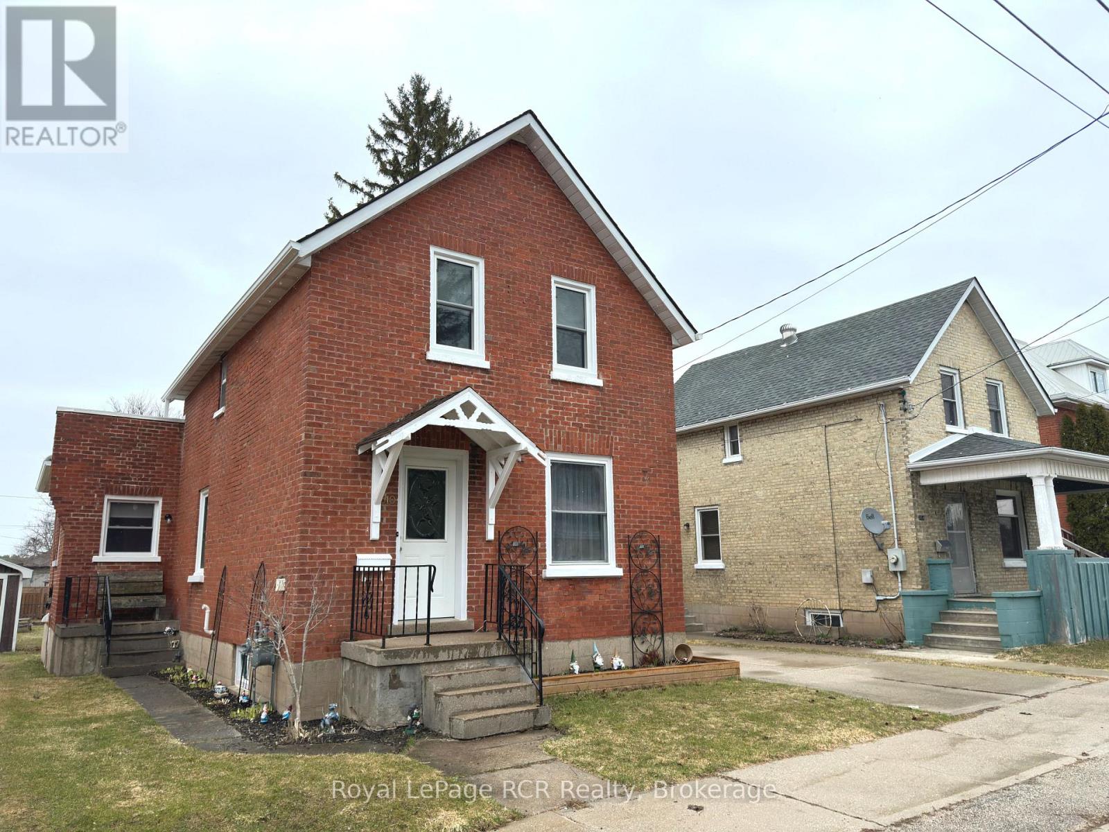 510 12th Street, Hanover, Ontario  N4N 1V9 - Photo 2 - X12955096