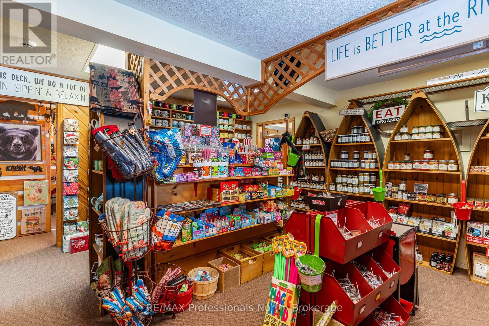 1141 Kennisis Lake Road, Dysart Et Al, Ontario  K0M 1S0 - Photo 15 - X12955190