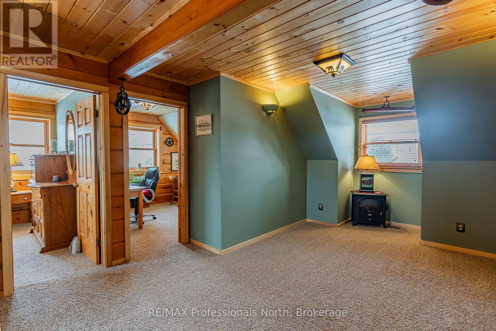 1141 Kennisis Lake Road, Dysart Et Al, Ontario  K0M 1S0 - Photo 37 - X12955190