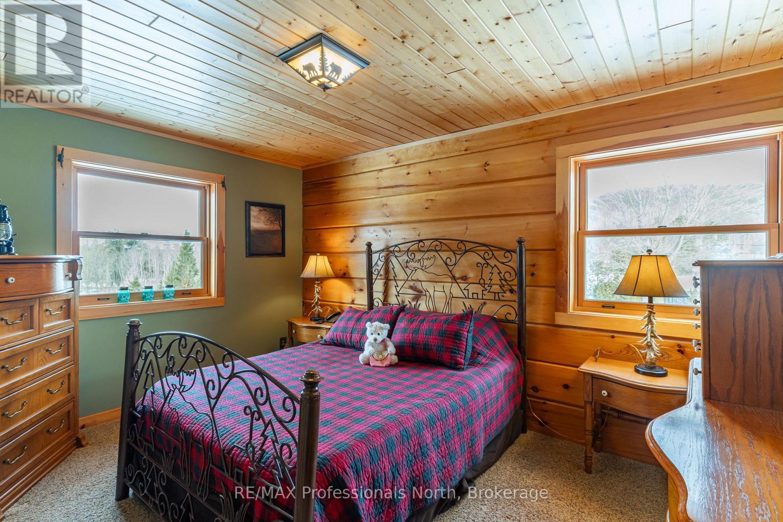 1141 Kennisis Lake Road, Dysart Et Al, Ontario  K0M 1S0 - Photo 40 - X12955190