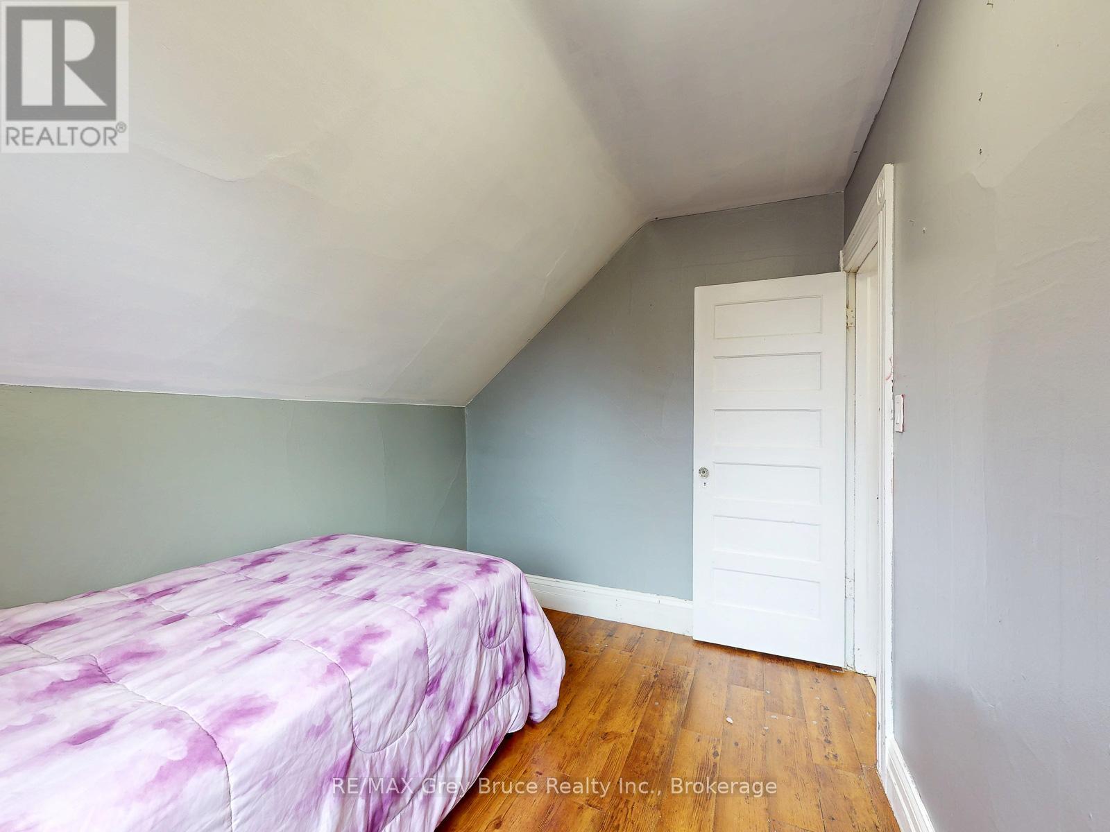 561 17th Street W, Owen Sound, Ontario  N4K 4B6 - Photo 33 - X12955440